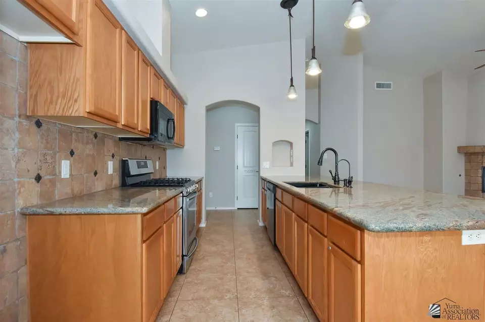  11884 E 27 Pl, Yuma, AZ 85367 photo 12