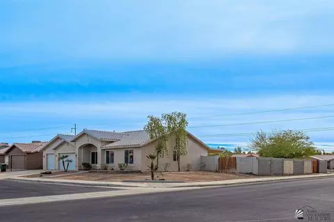 8715 E 25 St, Yuma, AZ 85365 photo 2
