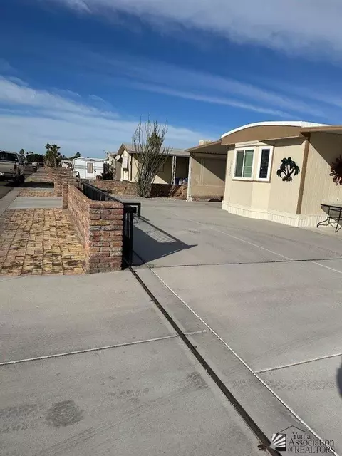 13632 E 44 Dr, Yuma, AZ 85367 photo 2