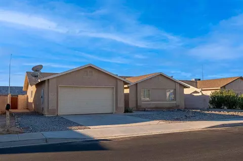 6343 E 45 Ln, Yuma, AZ 85365 photo 2