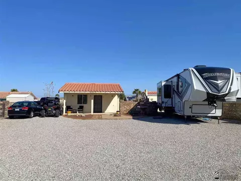 12732 E 46 Dr, Yuma, AZ 85367 photo 2