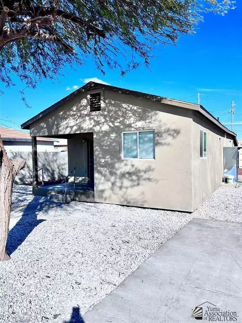 175 N 13 Ave, Yuma, AZ 85364 photo 2