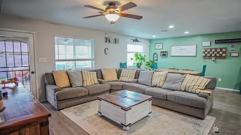 7587 E 41 St, Yuma, AZ 85365 photo 6