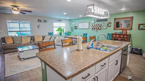 7587 E 41 St, Yuma, AZ 85365 photo 5