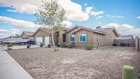 7587 E 41 St, Yuma, AZ 85365 photo 3