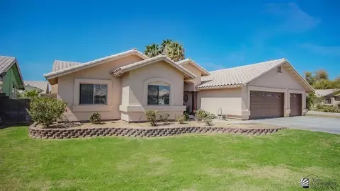 1958 S 37 Ave, Yuma, AZ 85364 photo 2