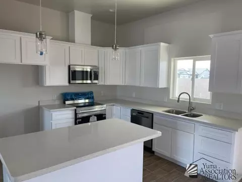 609 E 12 St, Somerton, AZ 85350 photo 6