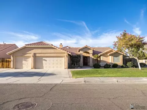 8392 E Olive Ann Ln, Yuma, AZ 85365