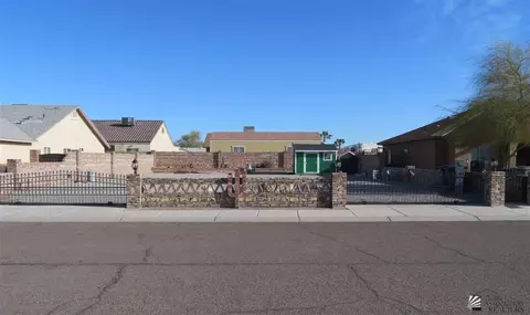 9636 E 37 St, Yuma, AZ 85367 photo 1
