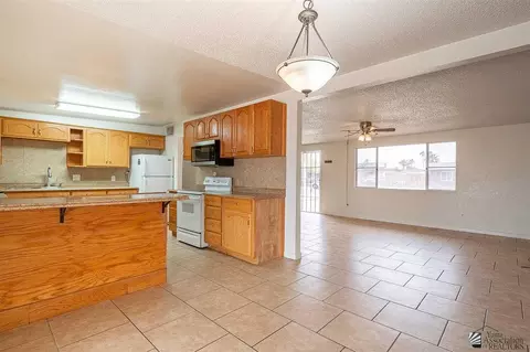 1560 E 26 Pl, Yuma, AZ 85365 photo 6