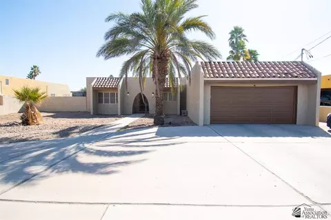 3041 S Catalina Dr, Yuma, AZ 85364