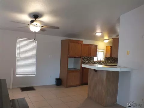 9302 E Armada Dr, Yuma, AZ 85365 photo 6