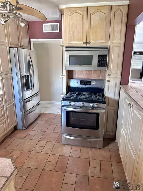 113 E 25 St, Yuma, AZ 85364 photo 4