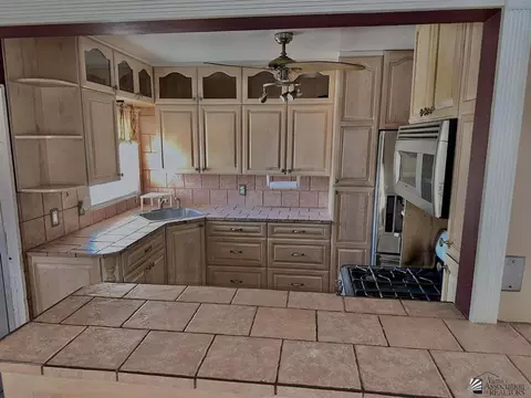 113 E 25 St, Yuma, AZ 85364 photo 3