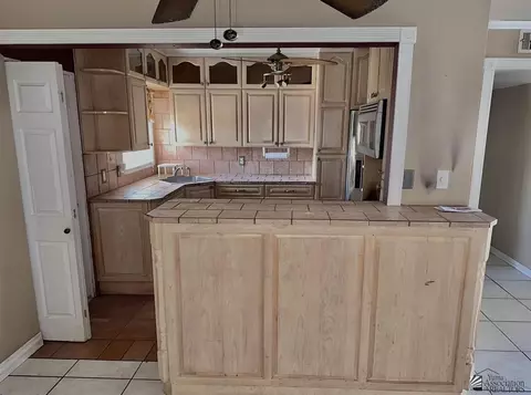 113 E 25 St, Yuma, AZ 85364 photo 2