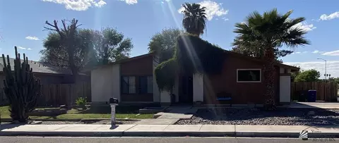 2022 S 17 Ave, Yuma, AZ 85364