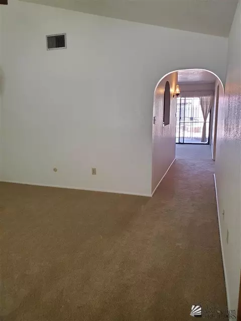 620 E 26 St, Yuma, AZ 85365 photo 4