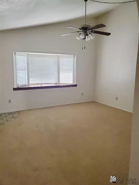 620 E 26 St, Yuma, AZ 85365 photo 3
