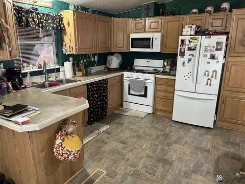 13804 E 48 Dr, Yuma, AZ 85367 photo 8