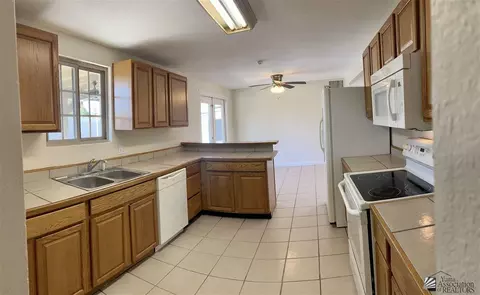 1575 E 26 Pl, Yuma, AZ 85365 photo 3