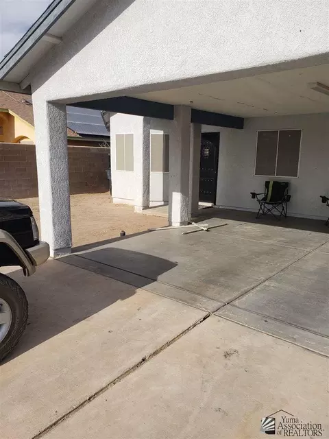 1039 N Deconcini Ave, San Luis, AZ 85349