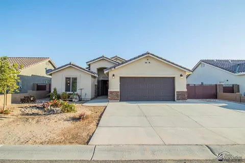 12598 E 48 Dr, Yuma, AZ 85367 photo 2