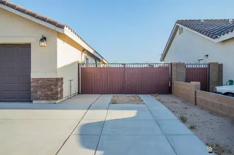 12598 E 48 Dr, Yuma, AZ 85367 photo 4