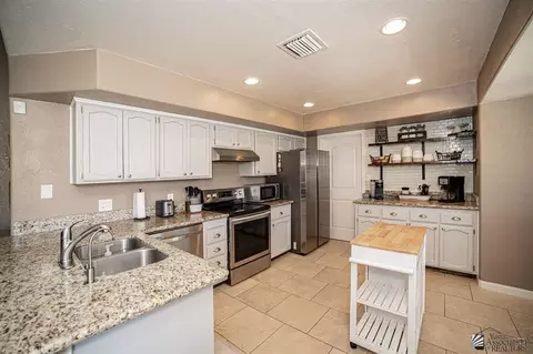 3580 E Cecelia Ln, Yuma, AZ 85365 photo 12