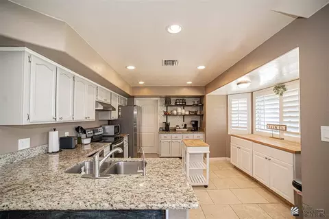 3580 E Cecelia Ln, Yuma, AZ 85365 photo 13