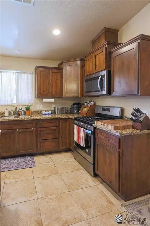 10161 E 33 Pl, Yuma, AZ 85365 photo 8