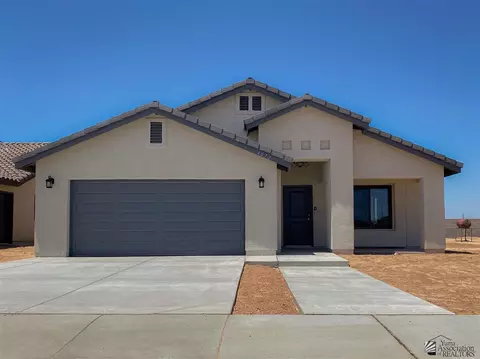 4832 E San Pedro St, San Luis, AZ 85349
