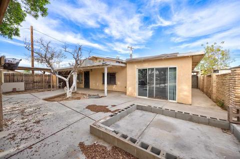 1877 S Maple Ave, Yuma, AZ 85364 photo 2