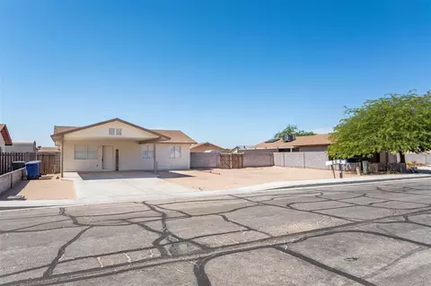 8927 E 39 St, Yuma, AZ 85365 photo 3