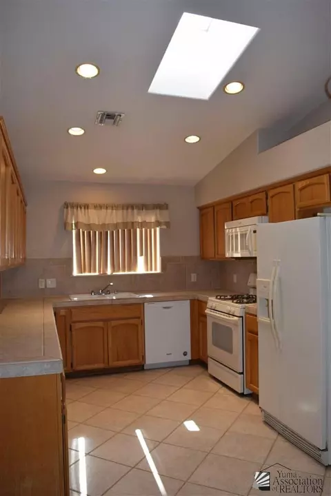 10634 E 35 Pl, Yuma, AZ 85365 photo 4