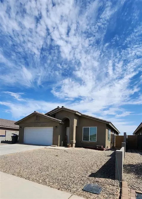 7831 E 45 St, Yuma, AZ 85365