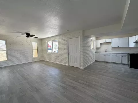 2124 S 11 Ave, Yuma, AZ 85364