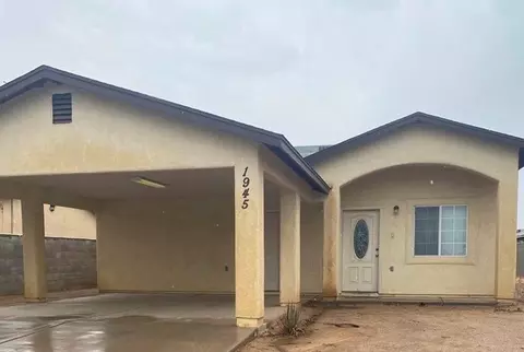 1945 E Krystal St, San Luis, AZ 85349