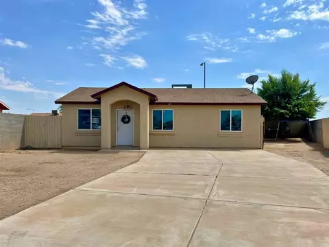 135 E Los Montes, San Luis, AZ 85349