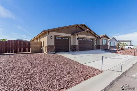 Exterior - 14581 E 42 St, Yuma, AZ 85367 photo 5 of 7