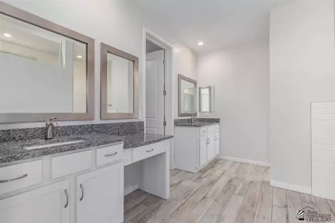 Bath - 14581 E 42 St, Yuma, AZ 85367 photo 1 of 6