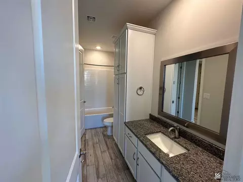 Bath - 14581 E 42 St, Yuma, AZ 85367 photo 3 of 6
