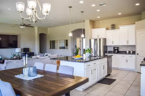 8233 E 35 Pl, Yuma, AZ 85365 photo 9