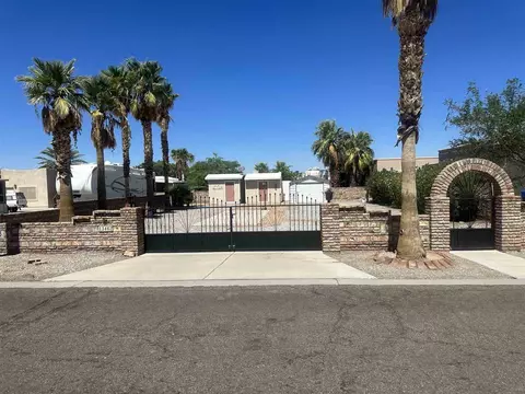 13462 E 50 St, Yuma, AZ 85367