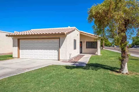 2290 E 27 Ln, Yuma, AZ 85365 photo 2