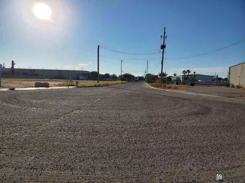 3247 E 43 St, Yuma, AZ 85365 photo 6