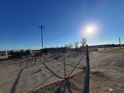 3247 E 43 St, Yuma, AZ 85365 photo 4