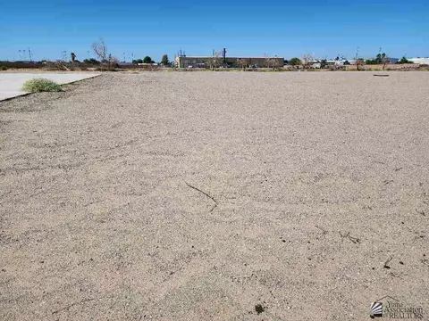 3247 E 43 St, Yuma, AZ 85365 photo 11