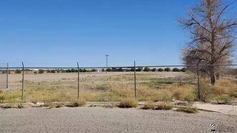 3247 E 43 St, Yuma, AZ 85365 photo 2