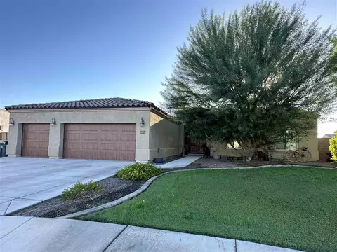 3871 S Bella Vista Dr, Yuma, AZ 85365