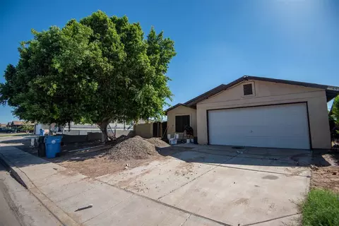 557 W 14 St, Somerton, AZ 85350